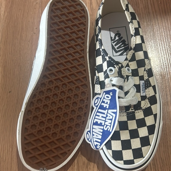 New vans - Picture 2 of 2